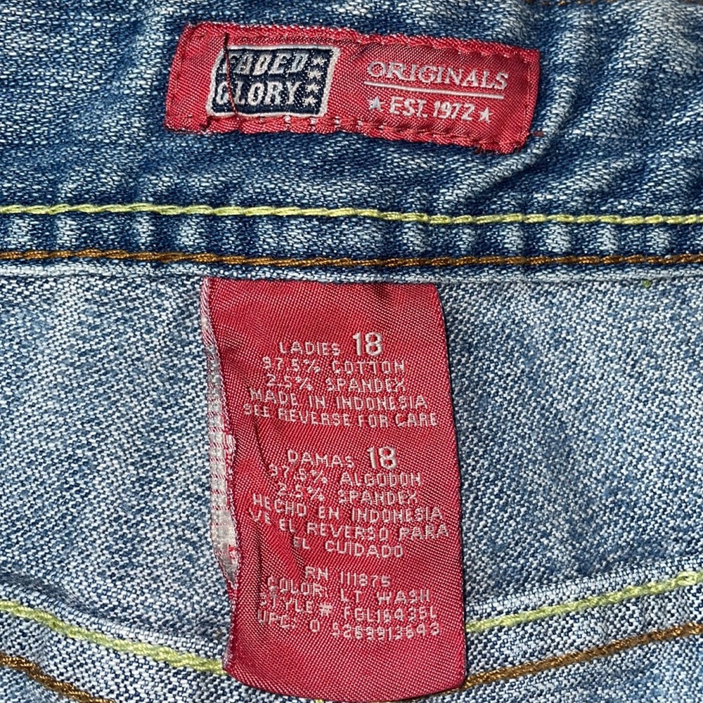 Faded Glory Sz 18 Originals light was capris blue jeans - Picture 2 of 5